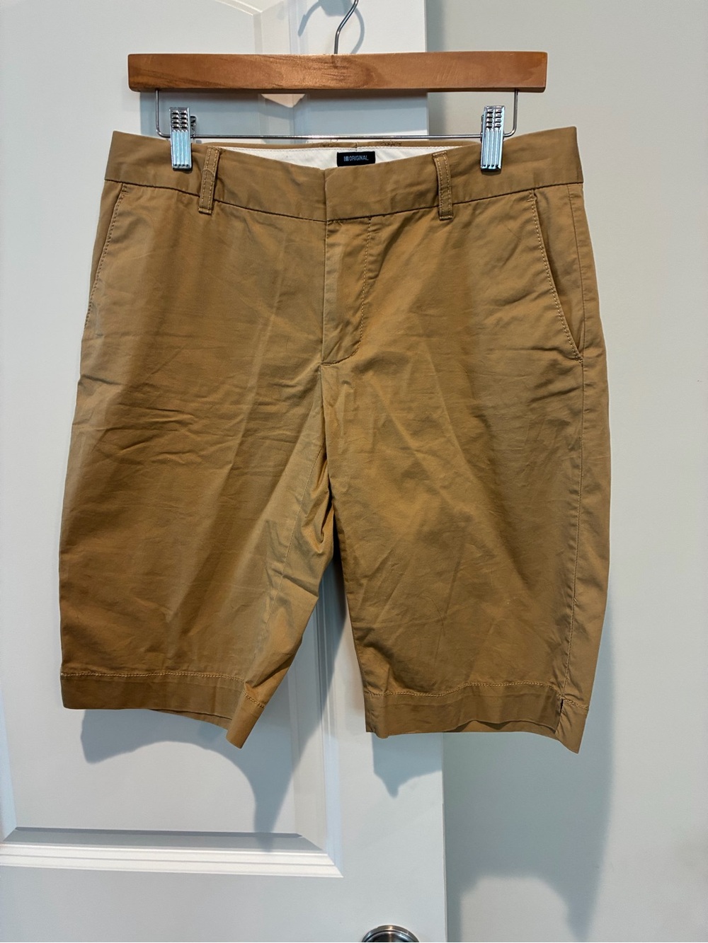 GAP Men's Flat Front Chino Shorts - Tan